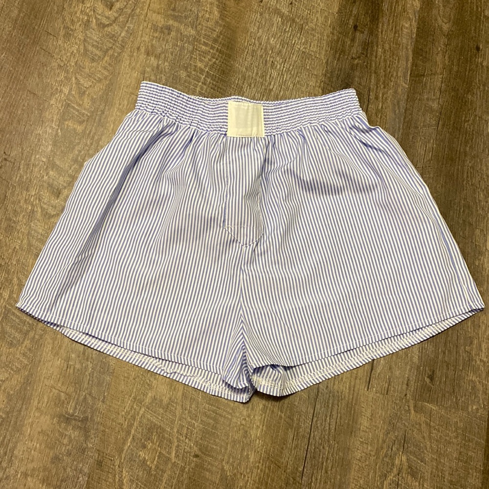 Amazon Pinstripe Blue/White Boxer Shorts (Size Small)